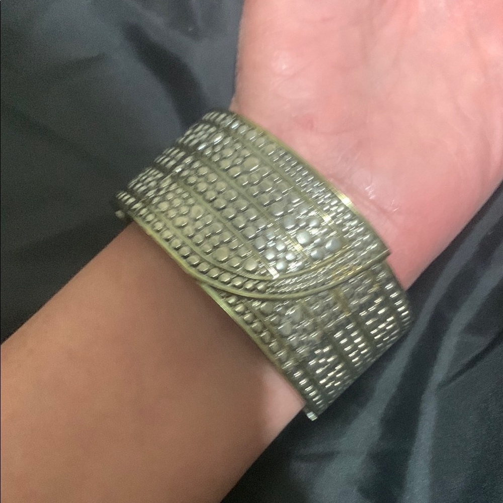 Elegant Silver and Gold Bracelet